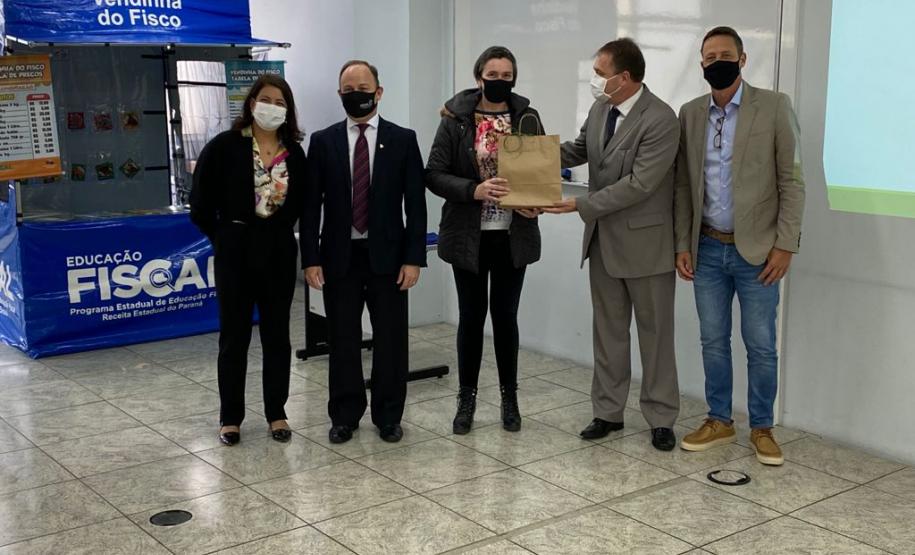 Receita Estadual do Paraná promove palestra sobre Educação Fiscal ao produtor rural