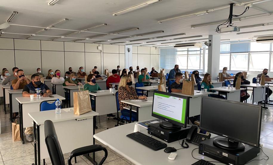 Receita Estadual do Paraná promove palestra sobre Educação Fiscal ao produtor rural