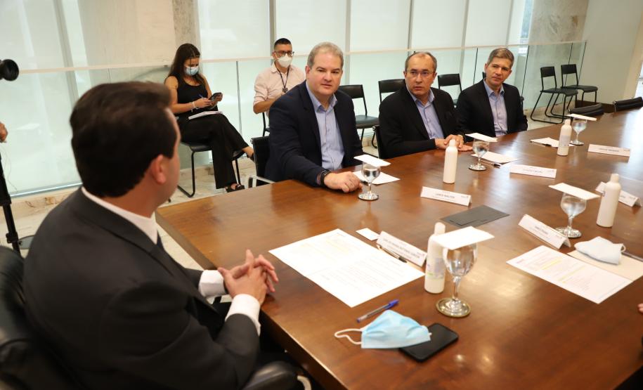 Com apoio do Estado, DAF confirma investimento de R$ 395 milhões em fábrica de Ponta Grossa Foto: Ari Dias/AEN Com apoio do Estado, DAF confirma investimento de R$ 395 milhões em fábrica de Ponta Grossa