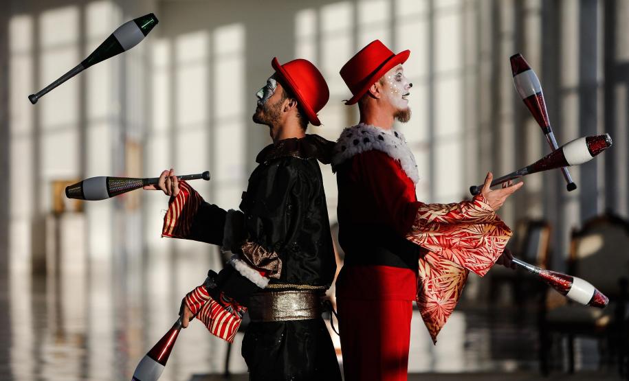 As regras de concessão do auxílio são as mesmas do benefício instituído na metade do ano para outras categorias. O cadastro estará aberto a partir desta semana no site do programa.