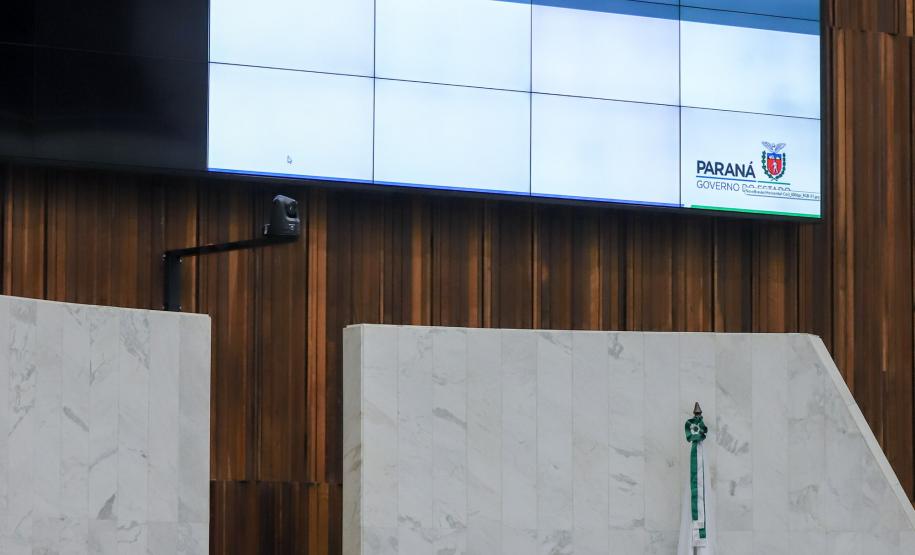 Governo mostra bom desempenho das receitas no ano; mas aponta riscos para cenário econômico em 2022