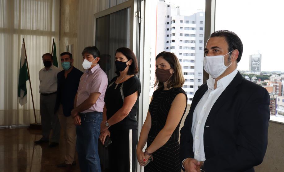 Fazenda entrega novos uniformes aos auditores fiscais da Receita Estadual