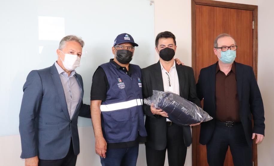 Fazenda entrega novos uniformes aos auditores fiscais da Receita Estadual