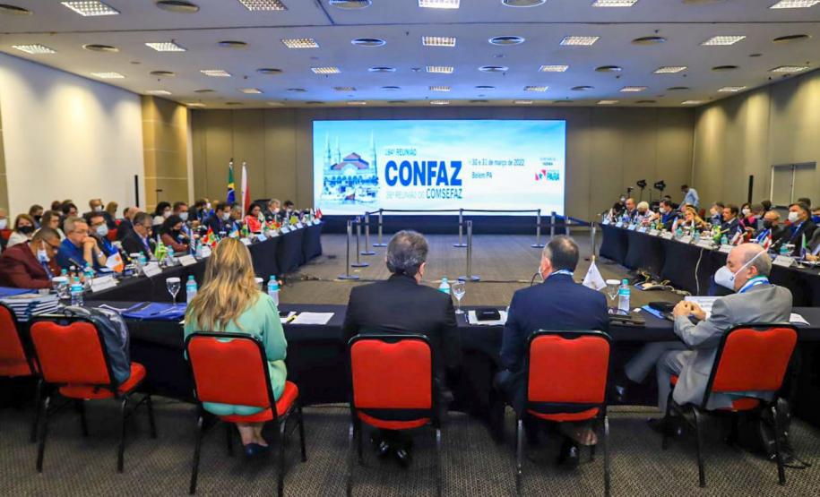 Fazenda condecora novos profissionais com a Medalha do Mérito Fazendário