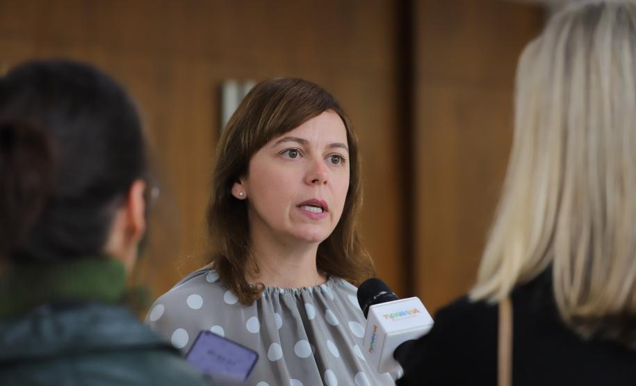 Em parceria com a Audi, Paraná lança projeto que vai levar teatro para crianças de 96 municípios