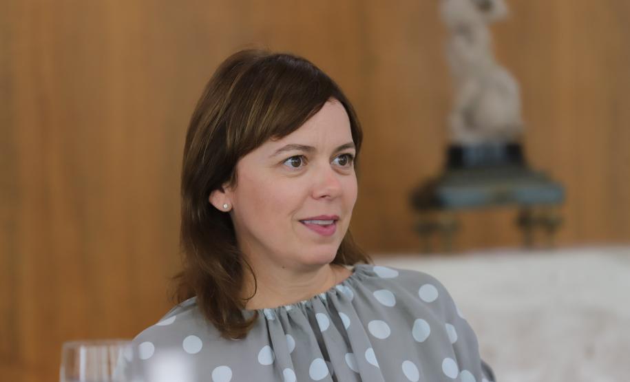 Em parceria com a Audi, Paraná lança projeto que vai levar teatro para crianças de 96 municípios