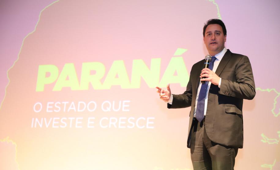 Governador Carlos Massa Ratinho Junior participa de evento da Invest Paraná no Museu Oscar Niemeyer, em Curitiba - Curitiba, 17/05/2022 - Foto: Ari Dias/AEN Governador Carlos Massa Ratinho Junior participa de evento da Invest Paraná no Museu Oscar Niemeyer, em Curitiba - Curitiba, 17/05/2022