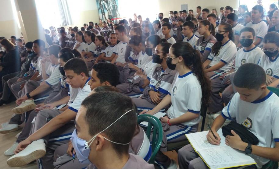 Receita Estadual retoma atividades de Educação Fiscal nas escolas em Maringá e região