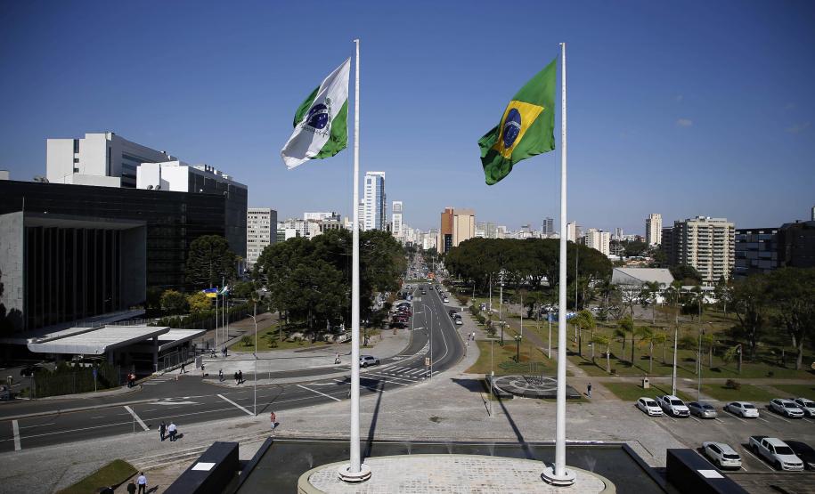 Paraná moderniza gestão fiscal e prepara novos programas de transparência das contas