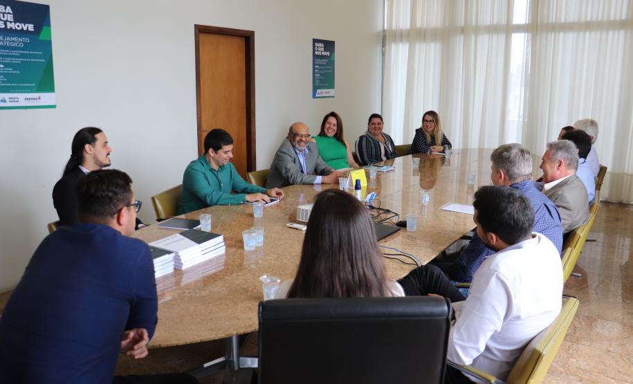 Secretário entrega Relatório da Gestão 2019-2022 aos gestores da Sefa