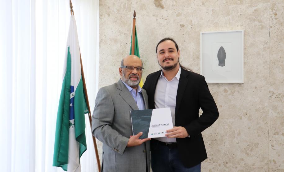 Secretário entrega Relatório da Gestão 2019-2022 aos gestores da Sefa