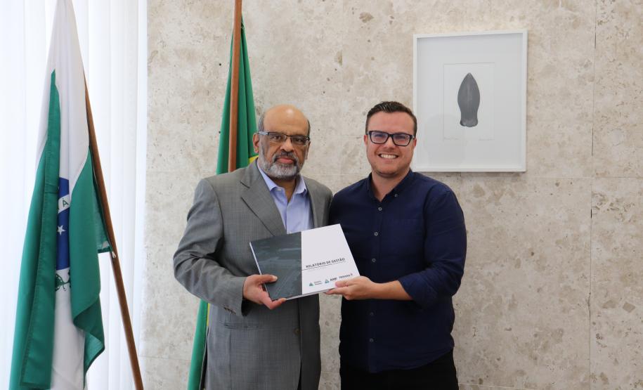 Secretário entrega Relatório da Gestão 2019-2022 aos gestores da Sefa