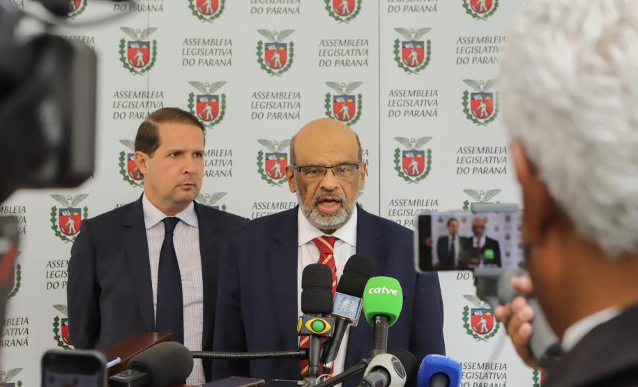 Apesar da arrecadação frustrada, Paraná manteve investimentos em alta em 2022