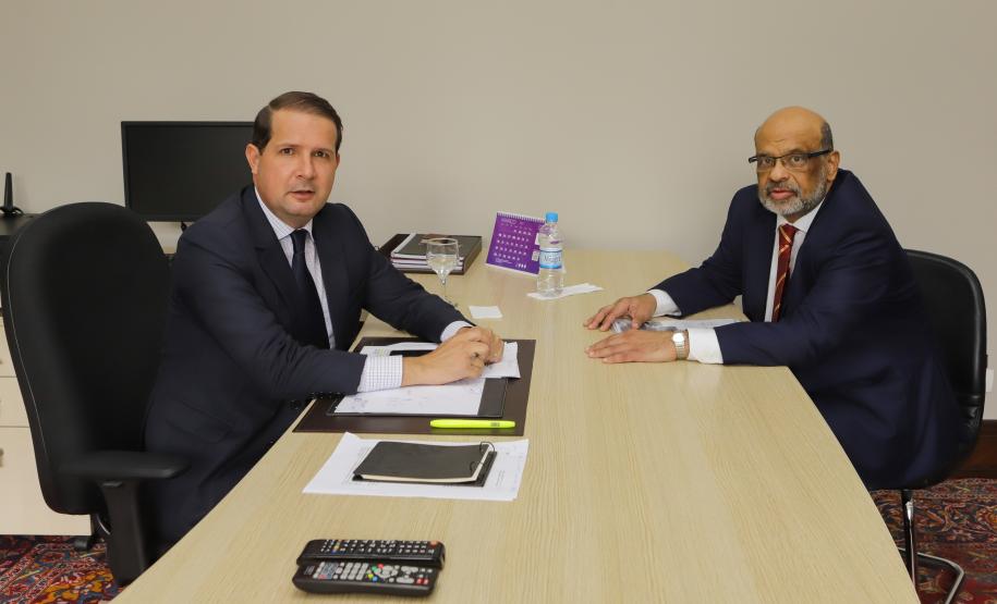 Apesar da arrecadação frustrada, Paraná manteve investimentos em alta em 2022