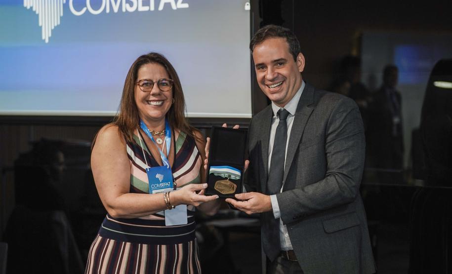 Fazenda Estadual concede Medalha do Mérito Fazendário na 40ª Reunião do Comsefaz