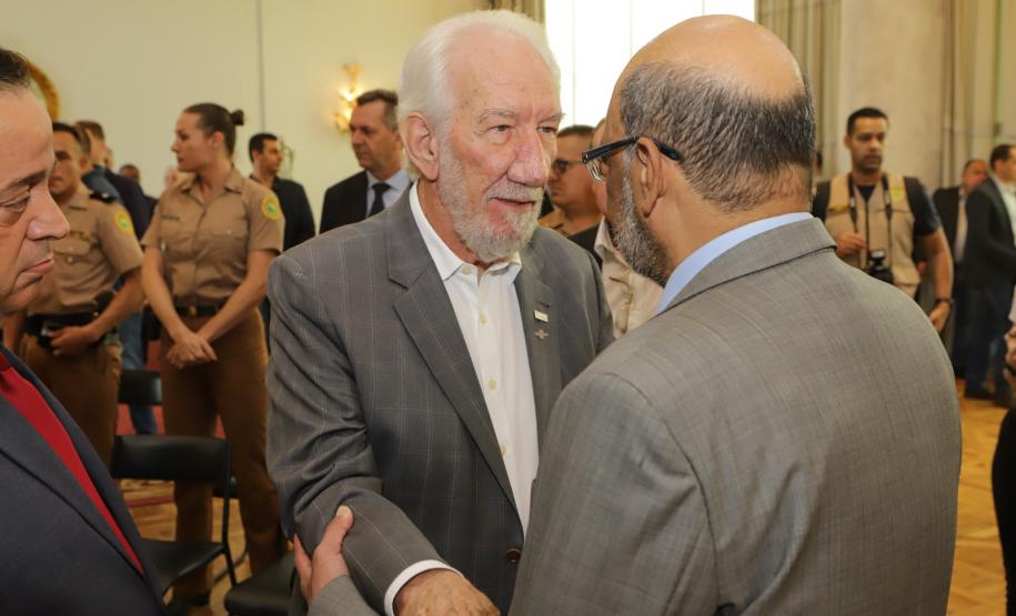 Renê Garcia Junior recebe medalha de mérito em comemoração aos 95 anos da Casa Militar