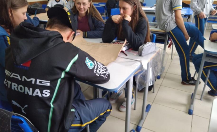 Programa de Educação Fiscal do Paraná leva a importância social dos impostos às escolas