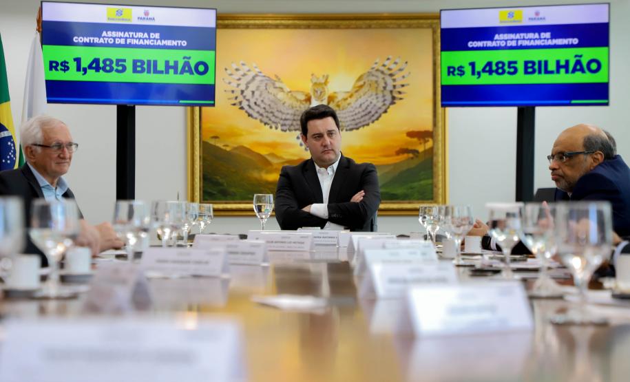 Paraná assina contrato de R$ 1,5 bilhão com o Banco do Brasil para financiar obras de infraestrutura