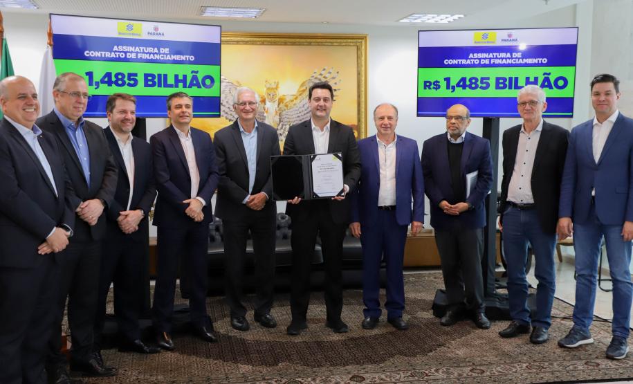 Paraná assina contrato de R$ 1,5 bilhão com o Banco do Brasil para financiar obras de infraestrutura