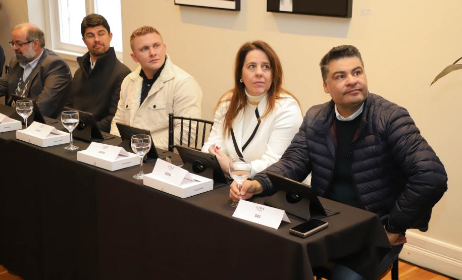 Paraná adota aplicativo de gestão pública para unificar informações dos 399 municípios