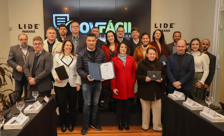 Paraná adota aplicativo de gestão pública para unificar informações dos 399 municípios