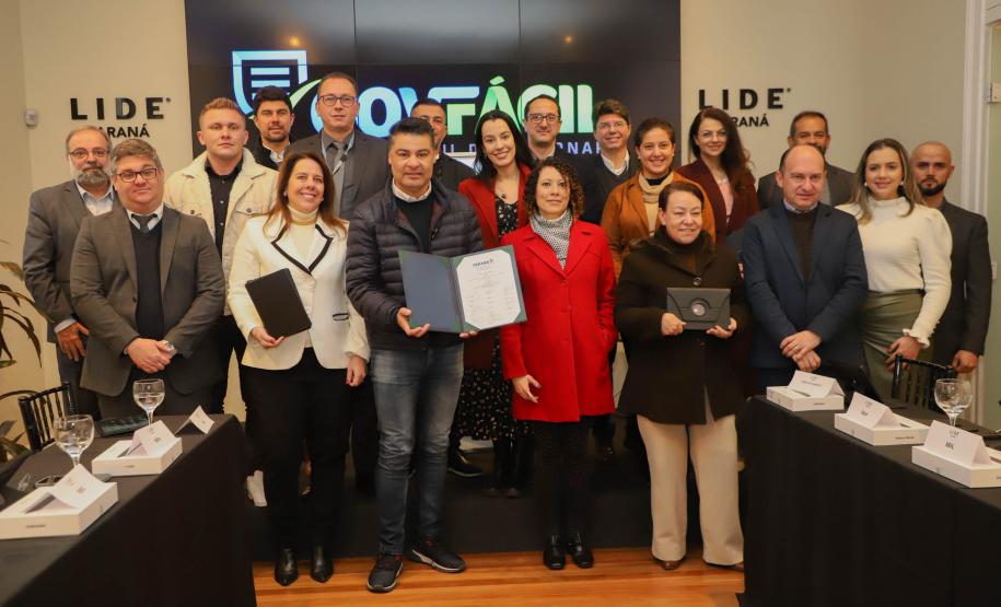 Paraná adota aplicativo de gestão pública para unificar informações dos 399 municípios