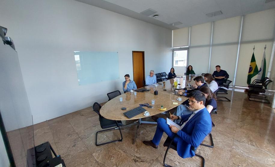 Servidores debatem perspectivas econômicas com economista-chefe do BB Asset