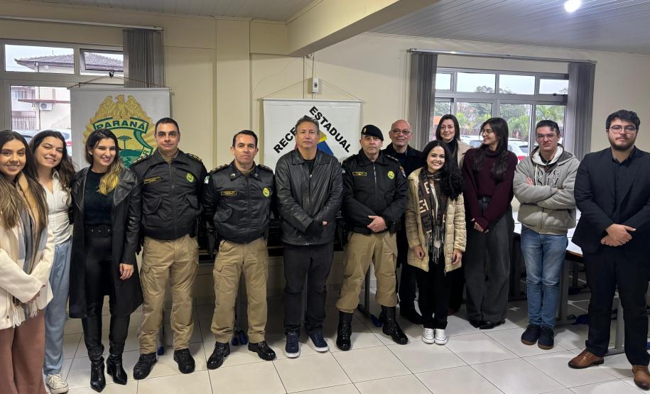 Receita Estadual doa computadores à Polícia Militar em União da Vitória