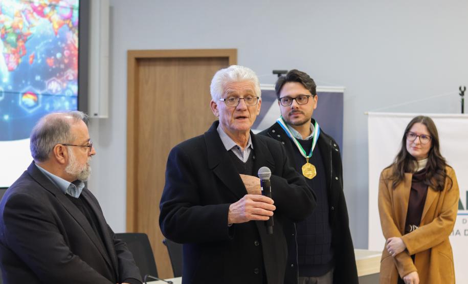 Medalha de Mérito Fazendário à UEPG
