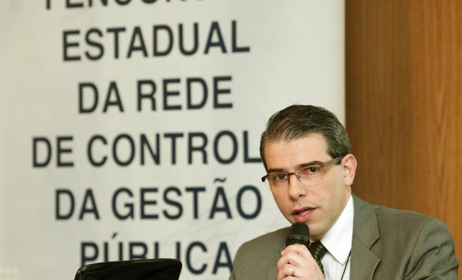 A Rede de Controle da Gestão Pública (RCGP/PR) realizou nesta quinta-feira (17), no auditório da Procuradoria-Geral do Estado, em Curitiba, o seu primeiro encontro estadual