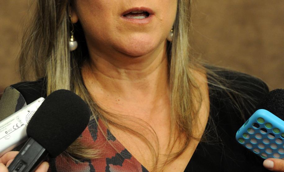 “Trabalho, trabalho e trabalho.” Assim o novo secretário da Fazenda, Luiz Eduardo Sebastiani, definiu como será sua gestão à frente da pasta. Ele destacou que para isso conta com um grupo de elite do funcionalismo público, ao se referir aos auditores fiscais e demais funcionários da secretaria e da Receita Estadual.