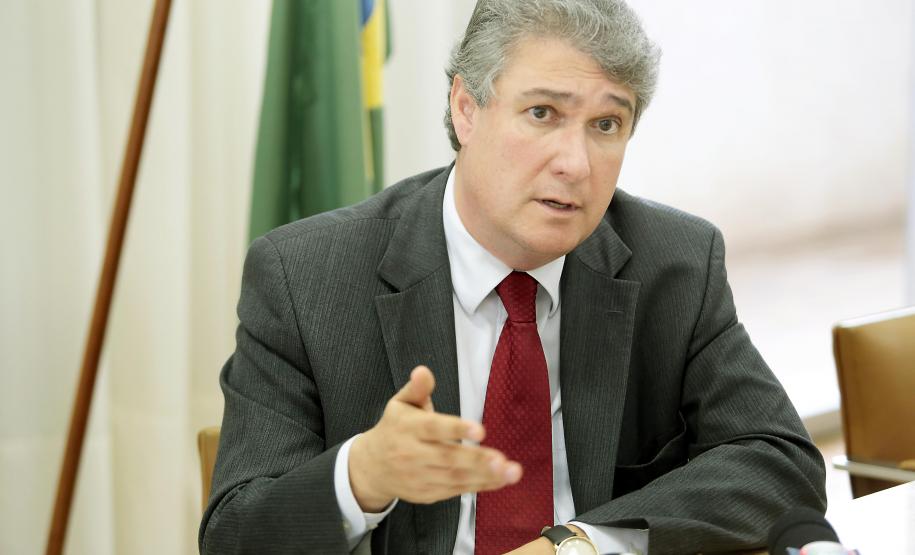 Ajuste fiscal faz um ano e economia do Paraná se destaca no cenário nacional