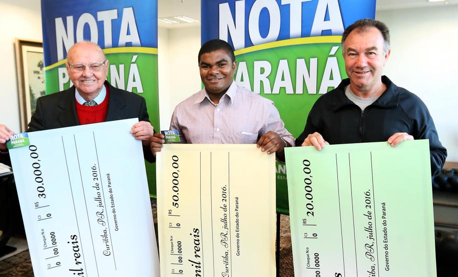 R$ 202 milhões foram liberados pelo Nota Paraná R$ 202 milhões foram liberados pelo Nota Paraná