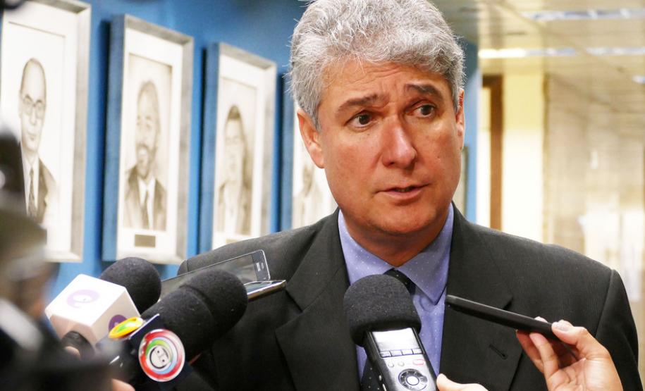 Estado pede autorização legislativa para renegociar dívida Estado pede autorização legislativa para renegociar dívida