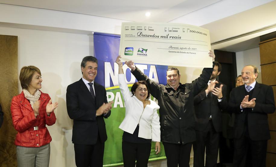 Prêmio de Natal do Nota Paraná será de R$ 1 milhão Prêmio de Natal do Nota Paraná será de R$ 1 milhão