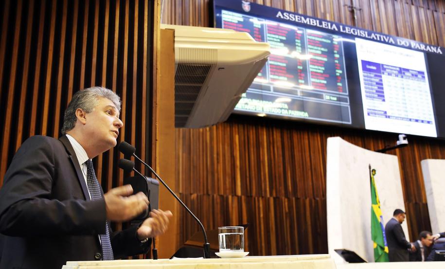 Paraná reduz despesas e aumenta os investimentos no segundo quadrimestre