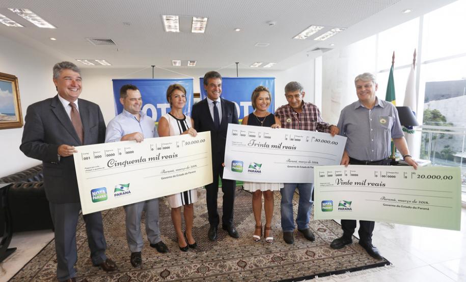 Provopar ganha R$ 30 mil do Nota Paraná, que completa dois anos de participação de entidades Provopar ganha R$ 30 mil do Nota Paraná, que completa dois anos de participação de entidades