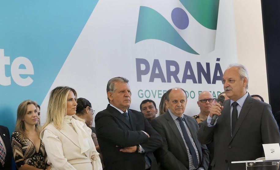 Contas públicas serão geridas com responsabilidade, diz novo secretário da Fazenda do Paraná A governadora Cida Borghetti deu posse ao novo secretário da Fazenda de Estado do Paraná, José Luiz Bovo, durante cerimônia realizada na manhã desta segunda-feira (7) no Palácio Iguaçu, em Curitiba.