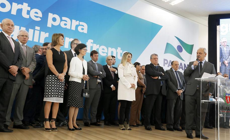 Contas públicas serão geridas com responsabilidade, diz novo secretário da Fazenda do Paraná A governadora Cida Borghetti deu posse ao novo secretário da Fazenda de Estado do Paraná, José Luiz Bovo, durante cerimônia realizada na manhã desta segunda-feira (7) no Palácio Iguaçu, em Curitiba.