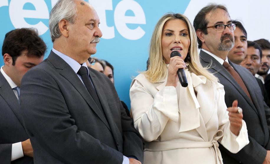 Contas públicas serão geridas com responsabilidade, diz novo secretário da Fazenda do Paraná A governadora Cida Borghetti deu posse ao novo secretário da Fazenda de Estado do Paraná, José Luiz Bovo, durante cerimônia realizada na manhã desta segunda-feira (7) no Palácio Iguaçu, em Curitiba.