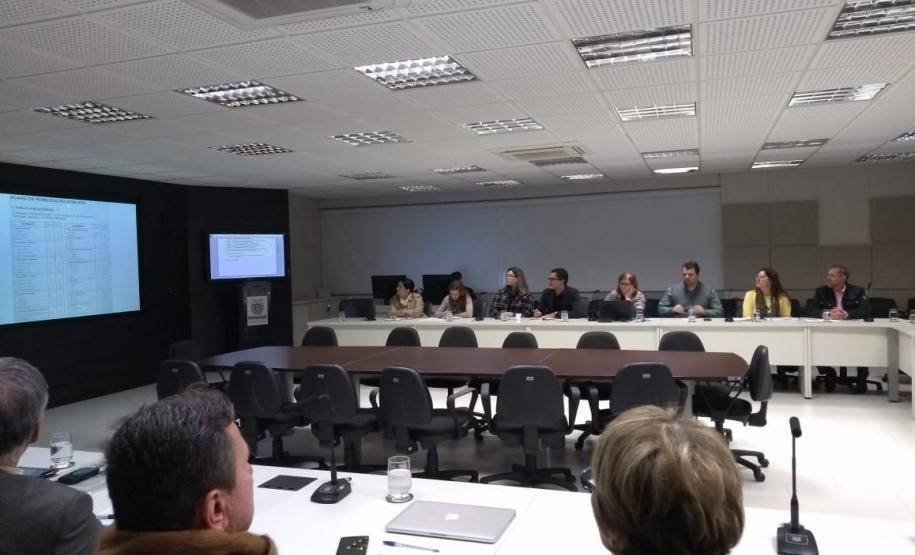 Grupo de trabalho do Separtec valida planos de ação Os coordenadores técnicos que formam o Grupo de Trabalho Permanente (GT) do Sistema Estadual de Parques Tecnológicos – (Separtec) – realizaram um encontro na Secretaria de Planejamento, na última quinta-feira (7), para validar os planos de ação das câmaras temáticas.