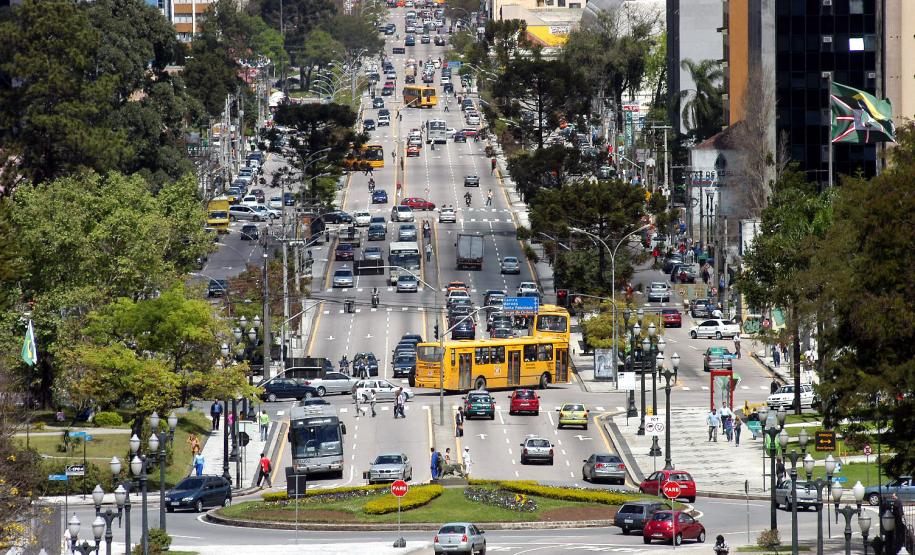 IPVA de 2019 ficará em média 3,8% mais barato para donos de veículos usados Os proprietários de veículos usados emplacados no Paraná pagarão, em média, 3,8% a menos no Imposto sobre a Propriedade de Veículos Automotores (IPVA) de 2019.