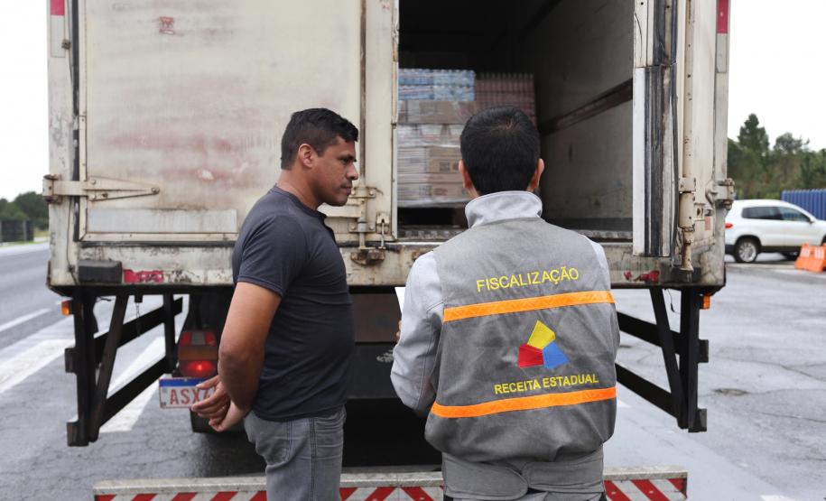 Fazenda e Receita Estadual fazem operação contra sonegação Fiscalização da receita estadual. Foto: José Fernando Ogura/ANPr - 30/05/2019