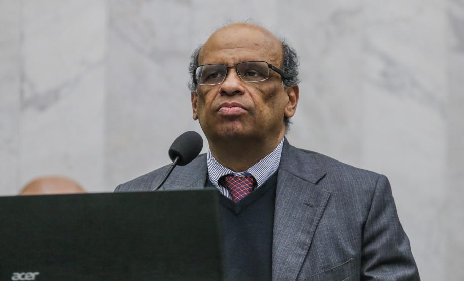 Prestação de conas AL primeiro quadrimestre 2019 Audiência pública de prestação de contas do governo do Estado do primeiro quadrimestre de 2019 com o secretário de Estado da Fazenda (SEFA), Renê Garcia Júnior no plenário da Assembleia Legislativa do Paraná. Curitiba, 05/06/2019