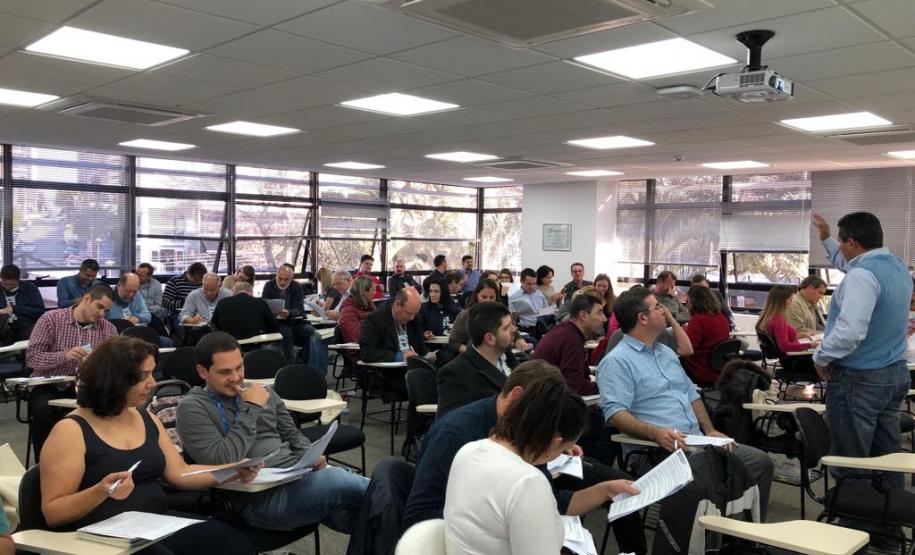 curso escola fazendária BID financia curso para modernizar Receita Estadual