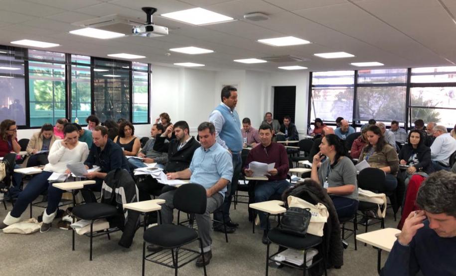 curso escola fazendária BID financia curso para modernizar Receita Estadual