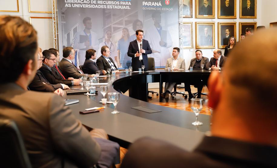 Governador anuncia R$ 130 milhões para as universidades estaduais