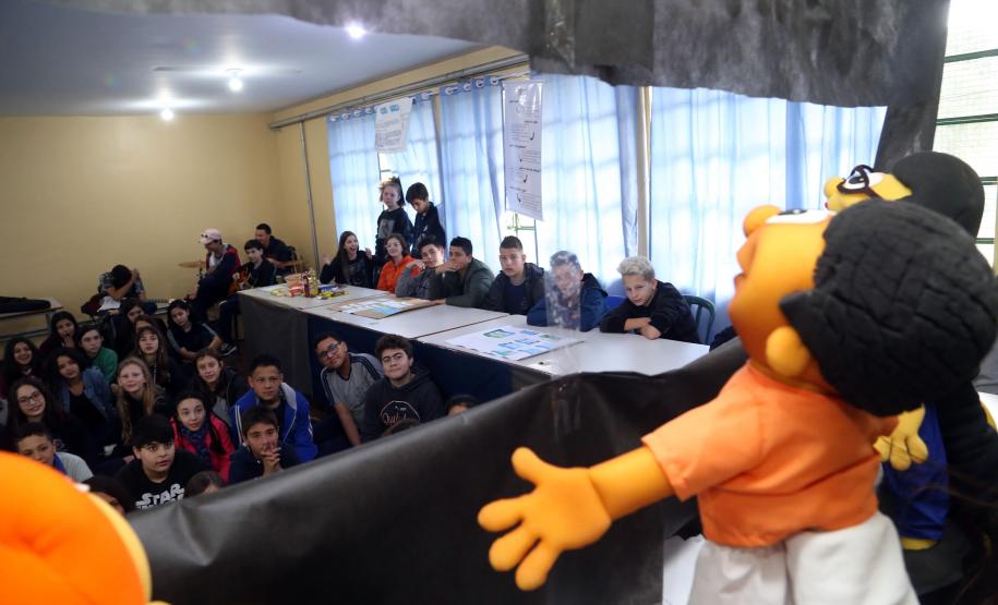 educação fiscal Educação fiscal em escolas ensina crianças sobre valor do imposto