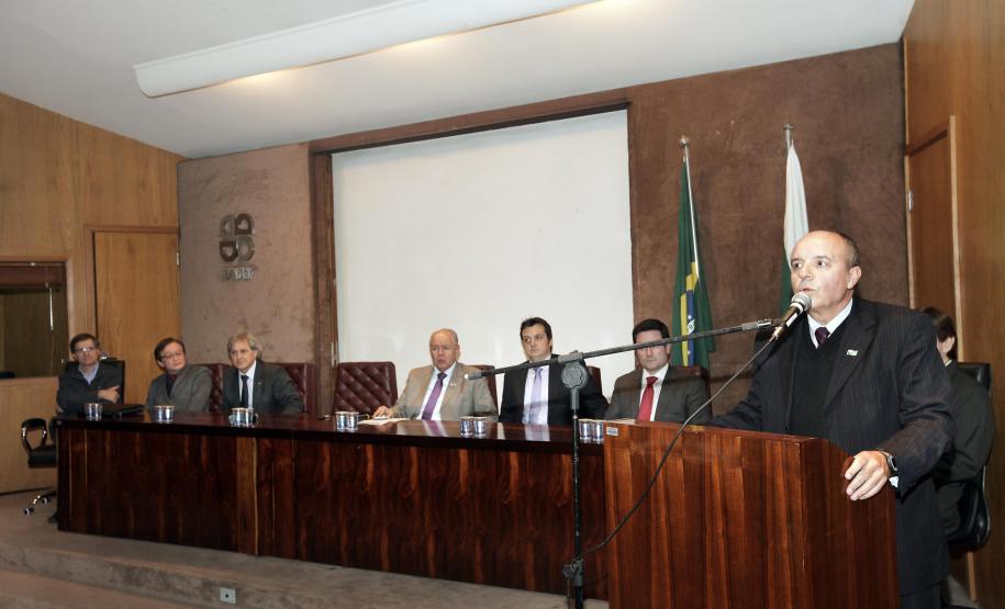 Conselho de Contribuintes reduz em quase 70% estoque de processos em dois anos Posse do Conselho de Contribuintes e Recursos Fiscais (CCRF) do Estado do Paraná